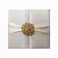 À la main De Luxe En Cristal Broche Embellie Dossier D'invitation De Mariage En Soie