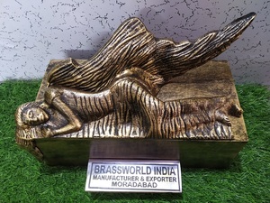 BRASSWORLD INDIA's New Angel Box Urna de cremación Metal Adulto Suministros funerarios Latón y aluminio - Product Image 3