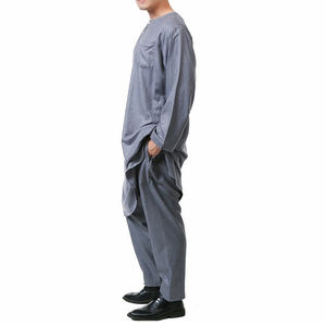 Robe Thobe Jubba arabe taille personnalisée pour hommes, couleur unie, vêtements musulmans avec logo personnalisé - Product Image 2