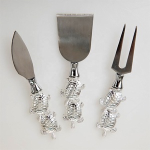 Juego de rebanador de queso pulido con espejo plateado de acero inoxidable con diseño de tortuga, juego de esparcidor de queso con mango sólido de Metal de aluminio - Product Image 6