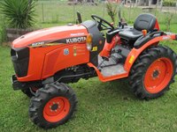Mini tracteur Kubota 4WD avec embrayage CE Direction assistée et freinage efficace pour un usage agricole Allemagne Pays-Bas Kosovo France