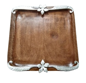 ชามไม้พร้อมเครื่องตกแต่ง - Product Image 2