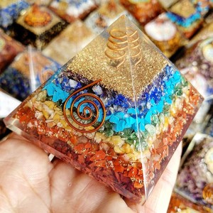 Collier de pierres précieuses chakra, en forme de pyramide d'orgone, lapis lazuli, chakra druse, reiki, générateur d'énergie naturelle - Product Image 5