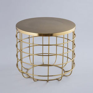 Mesa Auxiliar de Metal Dorado de Lujo con Base de Jaula de Alambre, Tapa Redonda, Diseño Moderno, Decoración Perfecta para Sala de Estar - Product Image 1