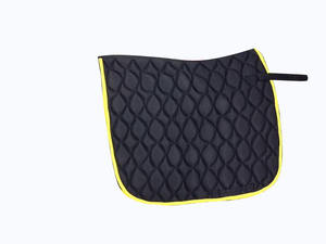 Tapis de selle noir pour chevaux. - Product Image 6