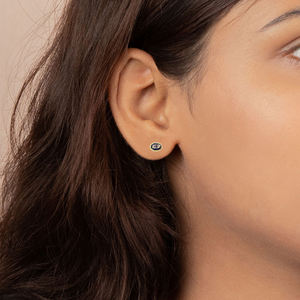 Précieux naturel ovale coupe bleu saphir pierre précieuse 9k solide or jaune à la main boucles d'oreilles bijoux pour la vente en gros - Product Image 3