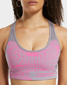 Sujetador Deportivo Personalizado para Mujer, Modelo Hero de Impacto Medio, Color Rosa - Product Image 4