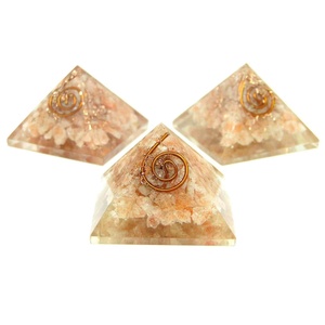 Pyramides d'orgone Sunstone pour la décoration de la maison à des prix de gros de l'Inde - Product Image 1