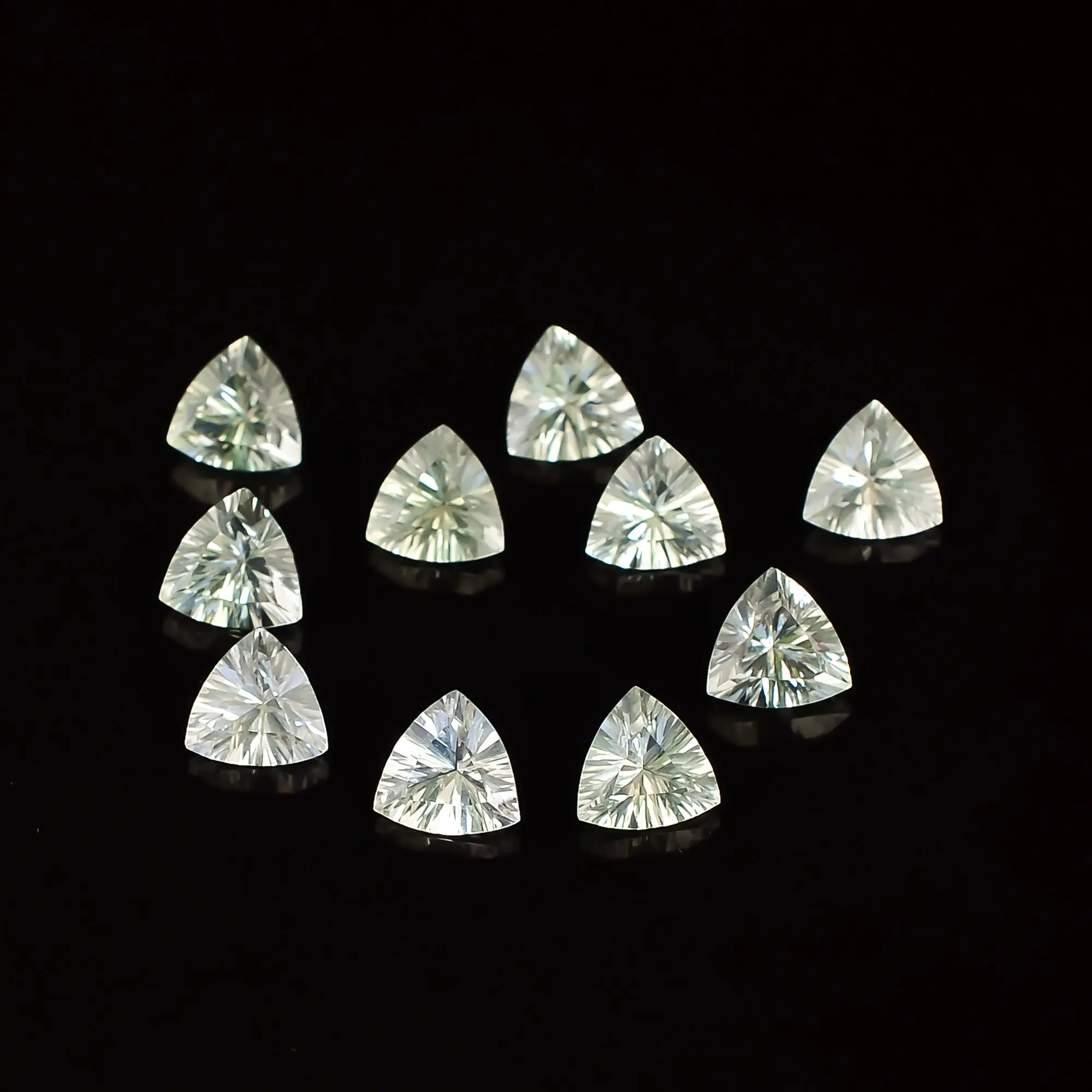 Pierres précieuses en améthyste verte naturelle en forme de Trillion, taille de diamant, vente en gros, pour la fabrication de bijoux, pierres précieuses calibrées à facettes