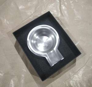 Cendrier polonais brillant de qualité supérieure Cendrier en aluminium de forme moderne de haute qualité Design classique Cendrier argenté fabriqué à la main fantaisie - Product Image 1