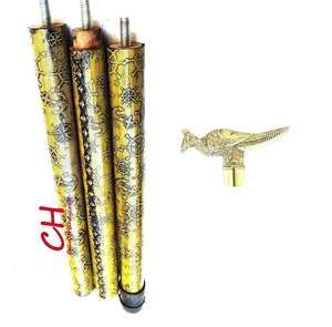 Bastón de Latón Náutico Hecho a Mano con Diseño en Relieve de Cuero Amarillo y Acabado Antiguo, Regalo para el Día del Padre - Product Image 5