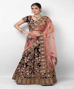 Diseñador pesado indio nupcial Color rojo Lehenga Choli con blusa sin costuras bordado trabajo ropa de boda en Ropa Étnica - Product Image 2