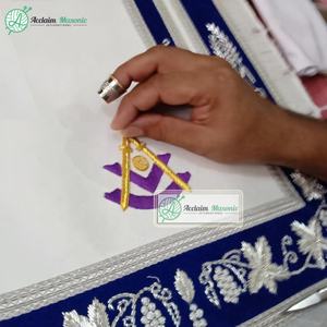 Masonic Grand Lodge Delantal de cuero de lujo con bordado a mano Insignia para coser Imán Adjuntar - Product Image 4