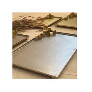 Plateau de service de nourriture en laiton de couleur or de conception Unique plateau de petit déjeuner de meilleure qualité pour le fournisseur en gros - Product Image 4