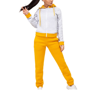 Nouveaux ensembles de jogging courts pour femmes, en velours tricoté sur mesure, designs unis tendance, dernières créations, vente en gros, 2 pièces - Product Image 2