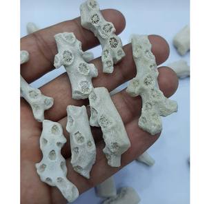 Bijoux en corail blanc naturel brut de designer, certifié IGI, personnalisé - Product Image 4