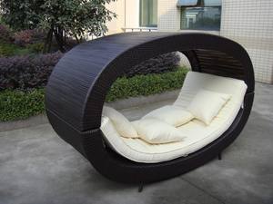 Ensemble de lit de repos rond en rotin d'extérieur, mobilier de jardin élégant - Product Image 3