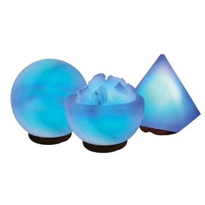 Esfera de lámpara de sal del Himalaya hecha a mano rojo rosa blanco forma redonda tallada estilo Ángel ecológico con embalaje Sian Enterprises - Product Image 3