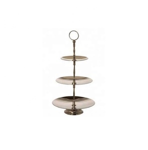 Fabricante de soporte de pastel de metal de tres niveles hecho a mano MOQ bajo creativo venta directa de fábrica al por mayor - Product Image 1