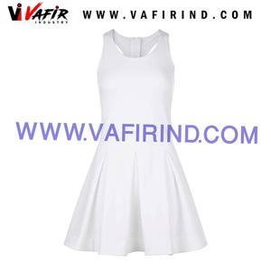 Vente en gros de vêtements de tennis avec impression numérique du logo avant personnalisé pour femmes chemises et hauts pas cher 100% polyester - Product Image 3