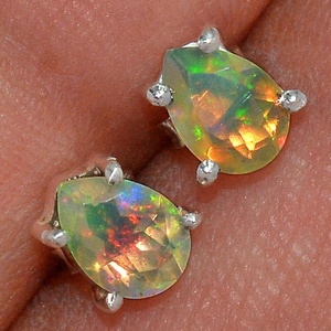 925เงินสเตอร์ลิงต่างหูรูปลูกแพร์โอปอลเอธิโอเปียอย่างดีเครื่องประดับดี OEM ขายส่งการตั้งค่าแบบง่ามหินวันเกิด - Product Image 1