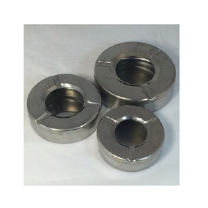 Cendrier argenté rond avec couvercle cendrier à cigares en métal pour acheteurs commerciaux hôtels et restaurants - Product Image 5