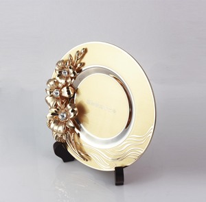 Plaque d'orchidée en étain et laiton plaqué or personnalisée Crystocraft OEM, cristaux taillés brillants, diamètre 20,4 cm, art populaire, cadeau d'affaires - Product Image 2