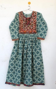 Vintage mano bordado vestido de Banjara indio bloque de impresión vestido - Product Image 2