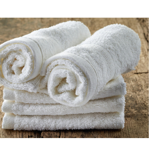 Juegos de toallas de baño multicolores para uso doméstico Toalla de baño de diseño llamativo a precio de fábrica Exportador en India - Product Image 3