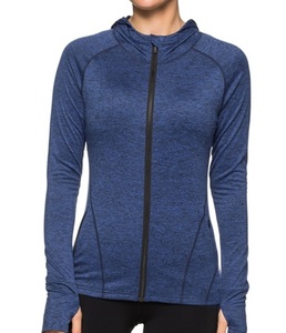 Admire Premium Chaqueta deportiva para mujer Capucha moderna Diseño suave al tacto personalizado para un rendimiento diario cómodo Ropa de invierno - Product Image 5