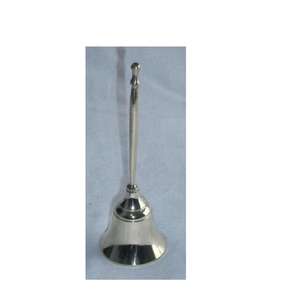 Cloche de Noël à poignée en métal avec laiton poli miroir disponible en technique de fonte argentée - Product Image 4