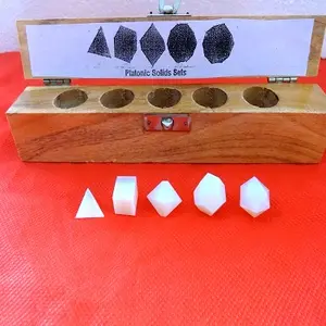 Conjunto de pedra preciosa natural opalita, conjunto de geométrica sagrada, 5 peças com caixa de madeira, opalita para cura à venda