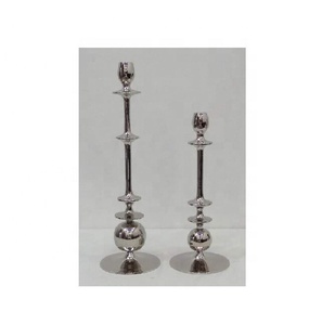 Lot de 2 bougeoirs plaqués nickel au design moderne Vantage pour la décoration de la maison et le salon. - Product Image 2