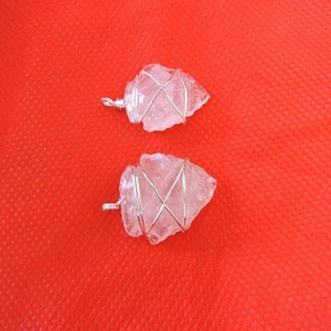 Wholesale Natural <b>Rose</b> <b>Quartz</b> Arrowhead Pendant <b>Crystals</b> Wire Wrap Agate Crafts from India Healing Gemstone Pendants - Product Image 1