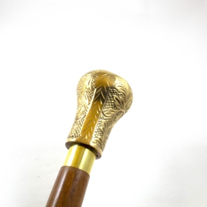 Bastón de madera de latón tallado para hombre mayor, mango de agarre - Product Image 3