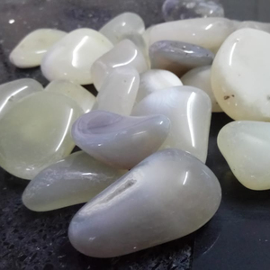 Gris Noir & Neon Mix Onyx Cailloux Super Poli Agate Pavés pour la Décoration Naturel Prix de Gros - Product Image 3