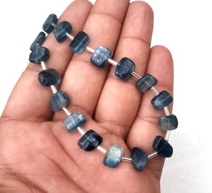 19 Piezas de Cianita Natural Azul, Calidad AAA, Perforadas en el Centro, Pulimentadas, para Manualidades y Joyería - Product Image 2