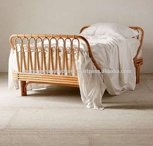 Lit en rotin vintage du Vietnam - Product Image 5