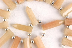 Piedras preciosas naturales de Aventurina, abalorios de Briolette con forma de lápiz, facetados, hechos a mano, fabricación de joyas al por mayor - Product Image 5