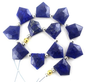 Pierres précieuses Lapis Lazuli naturelles à facettes en forme de pentagone perles de Briolette qualité incroyable fabrication de beaux bijoux - Product Image 1