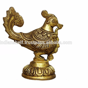 Estatua de latón de pavo real de bronce dorado para decoración del hogar, estatua de regalo hecha a mano tradicional de la India, SMA-14/7466 - Product Image 2