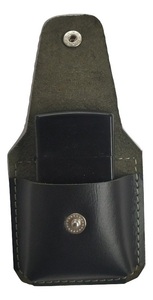 พรีเมี่ยมมองคลาสสิกสีดำที่ทำด้วยมือที่กำหนดเองกลางแจ้งหนังแท้ไฟแช็กกรณีที่มีคลิปโลโก้ที่กำหนดเอง - Product Image 5