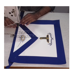 Tablier de maître maçonnique bleu Lodge fait à la main en cuir et tissu avec patch brodé franc-maçon Regalia - Product Image 4