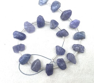Piedra preciosa de tanzanita natural, Azul forma desigual, Centro rugoso pulido perforado en bruto para la fabricación de joyas, piedra natal - Product Image 4