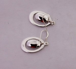 Compra Pendientes colgantes hechos a mano en plata de ley sólida 925 joyería de mujer al por mayor - Product Image 2