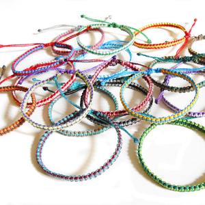 สร้อยข้อมืออินเทรนด์สำหรับเด็กสร้อยข้อมือหลากสี - Product Image 1