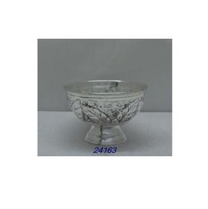 Cuenco para servir frutas Chapado en plata y latón ecológico con soporte para regalos de empresa - Product Image 1