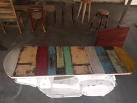 Table de scooter industrielle avec plateau en bois de récupération et base en métal |   Table basse vintage indienne pour entrées et salons de villas
