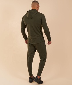 Venta al por mayor de lujo de los hombres chándal más nuevo personalizado Premium mezcla de algodón de ajuste moderno bordado Technics estilo de comodidad superior - Product Image 1