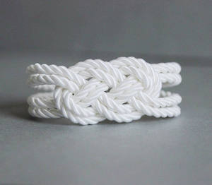 ของขวัญสำหรับคนรักสุนัข สร้อยข้อมือสีขาว สร้อยข้อมือแบบเชือก สร้อยข้อมือแบบเชือก สง่างามและสวยงาม - Product Image 1